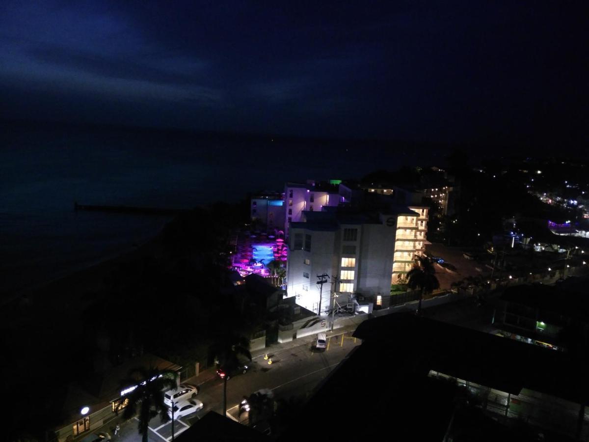 Irresistible View-mobay Club 1408 Apartment